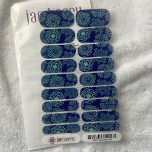Jamberry - Aqua Fleur